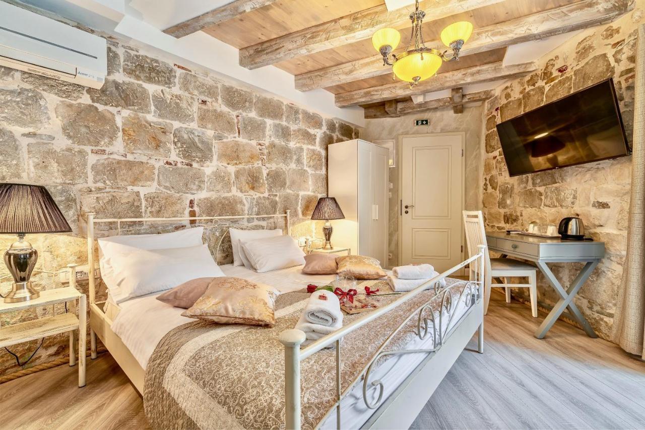 Historic Plaza Varos Split (Adults Only) Экстерьер фото