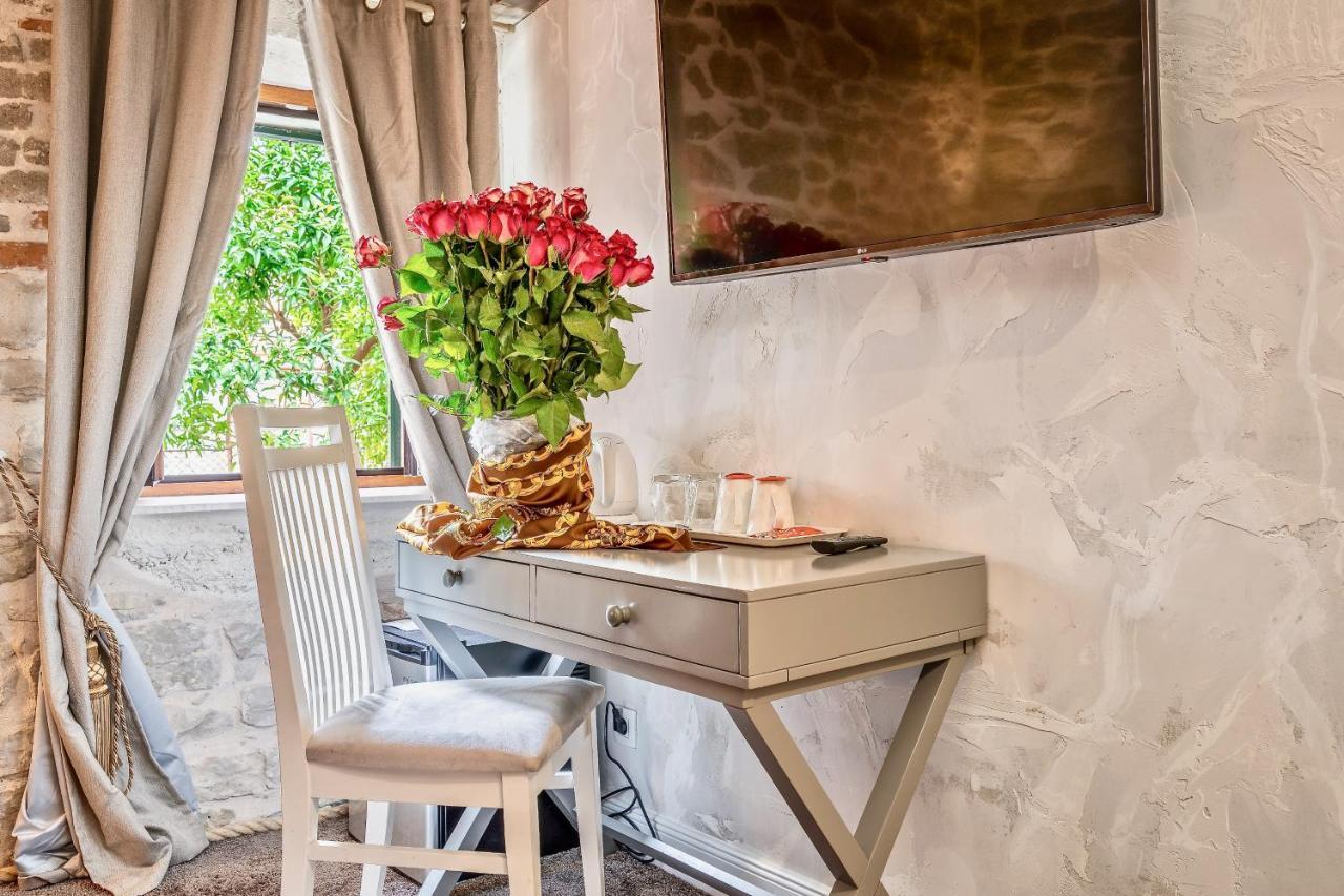 Historic Plaza Varos Split (Adults Only) Экстерьер фото