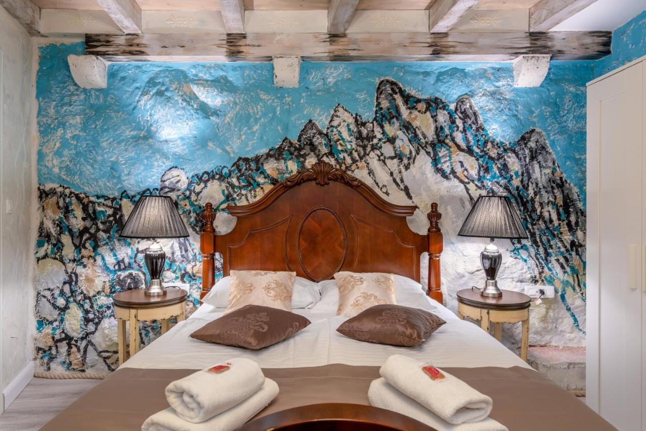Historic Plaza Varos Split (Adults Only) Экстерьер фото