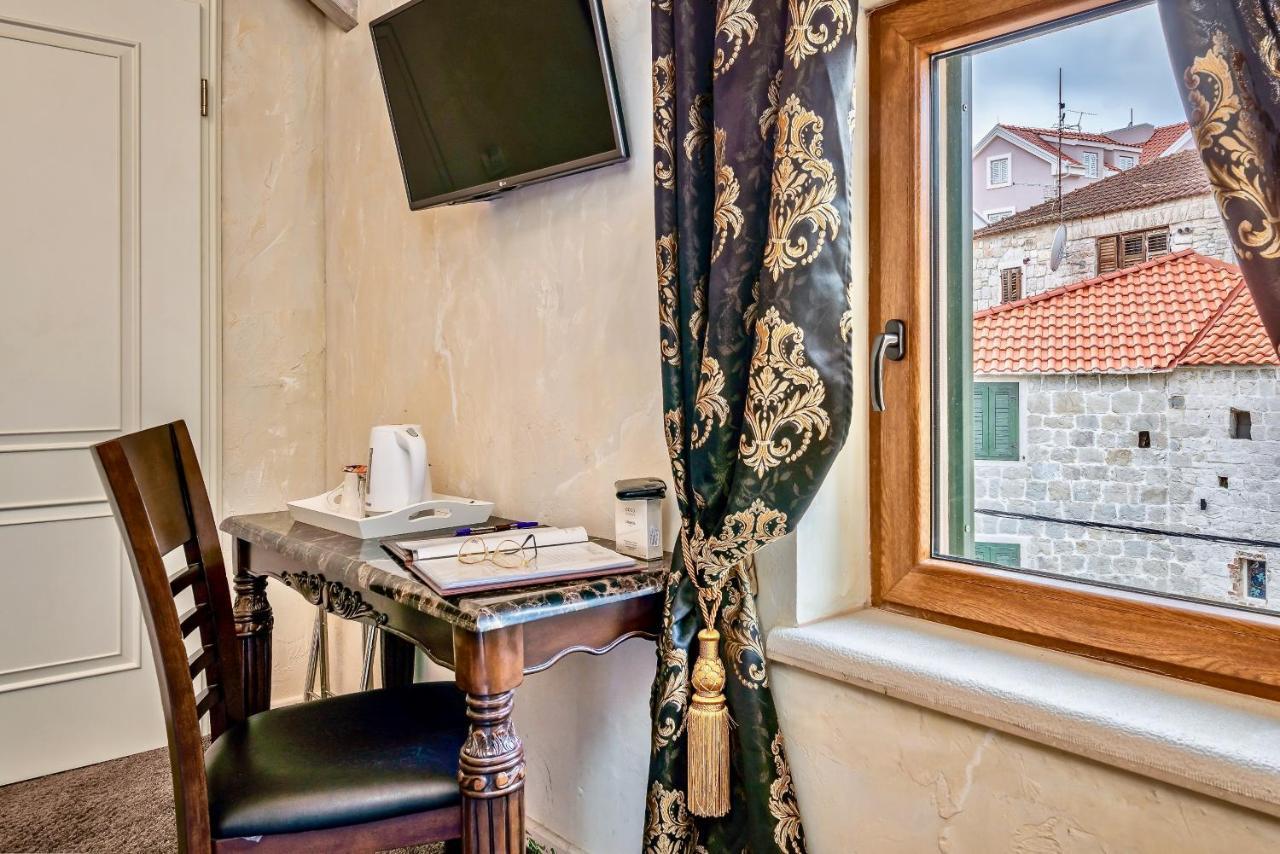 Historic Plaza Varos Split (Adults Only) Экстерьер фото